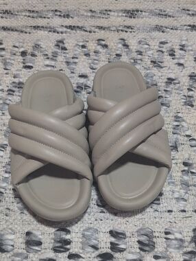 H&M Women's Padded Cross-Strap Slides - Taupe